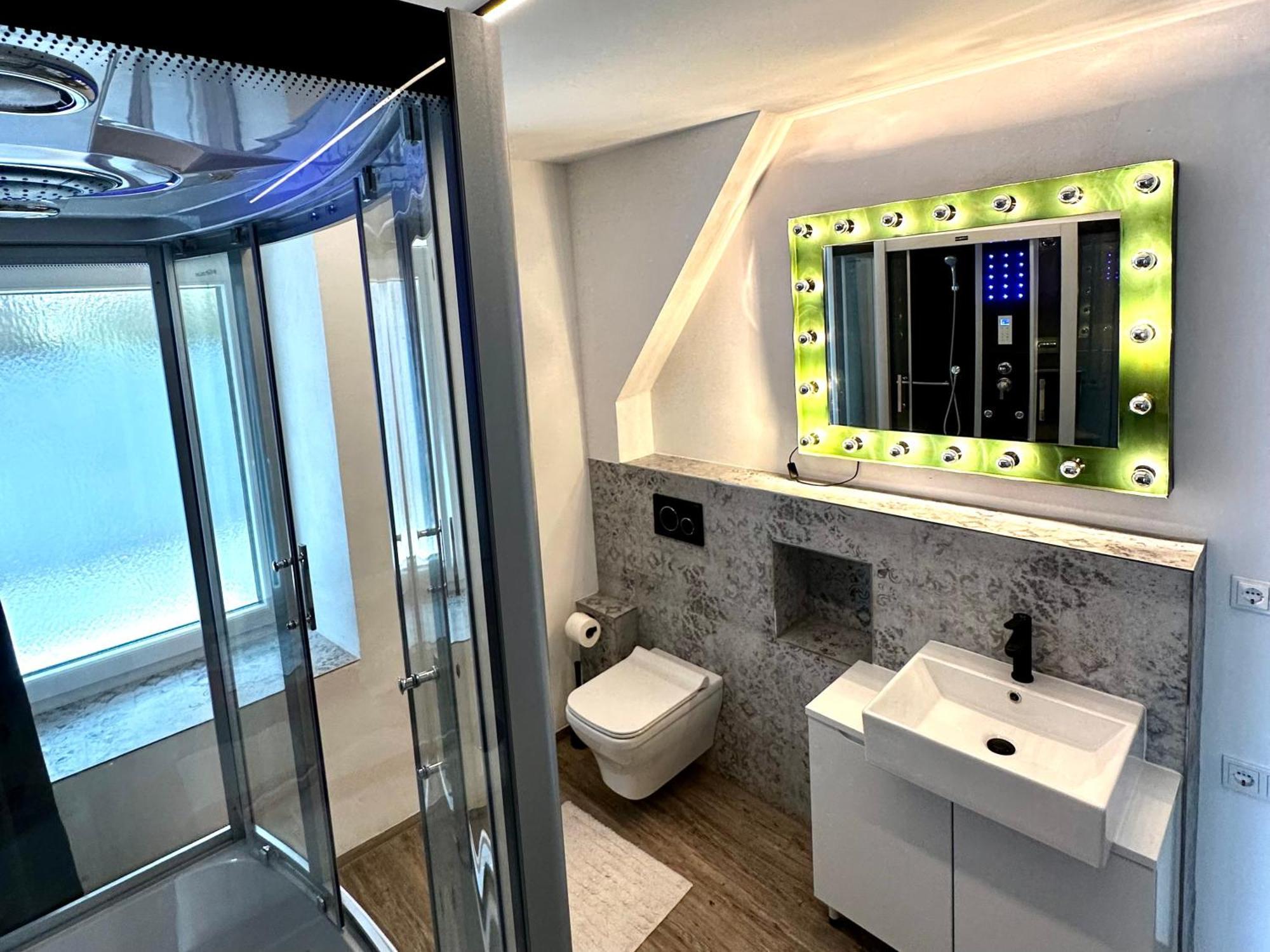 Beefree Whirlpoolsuite34-Free Parking & Fast Internet Pasov Exteriér fotografie