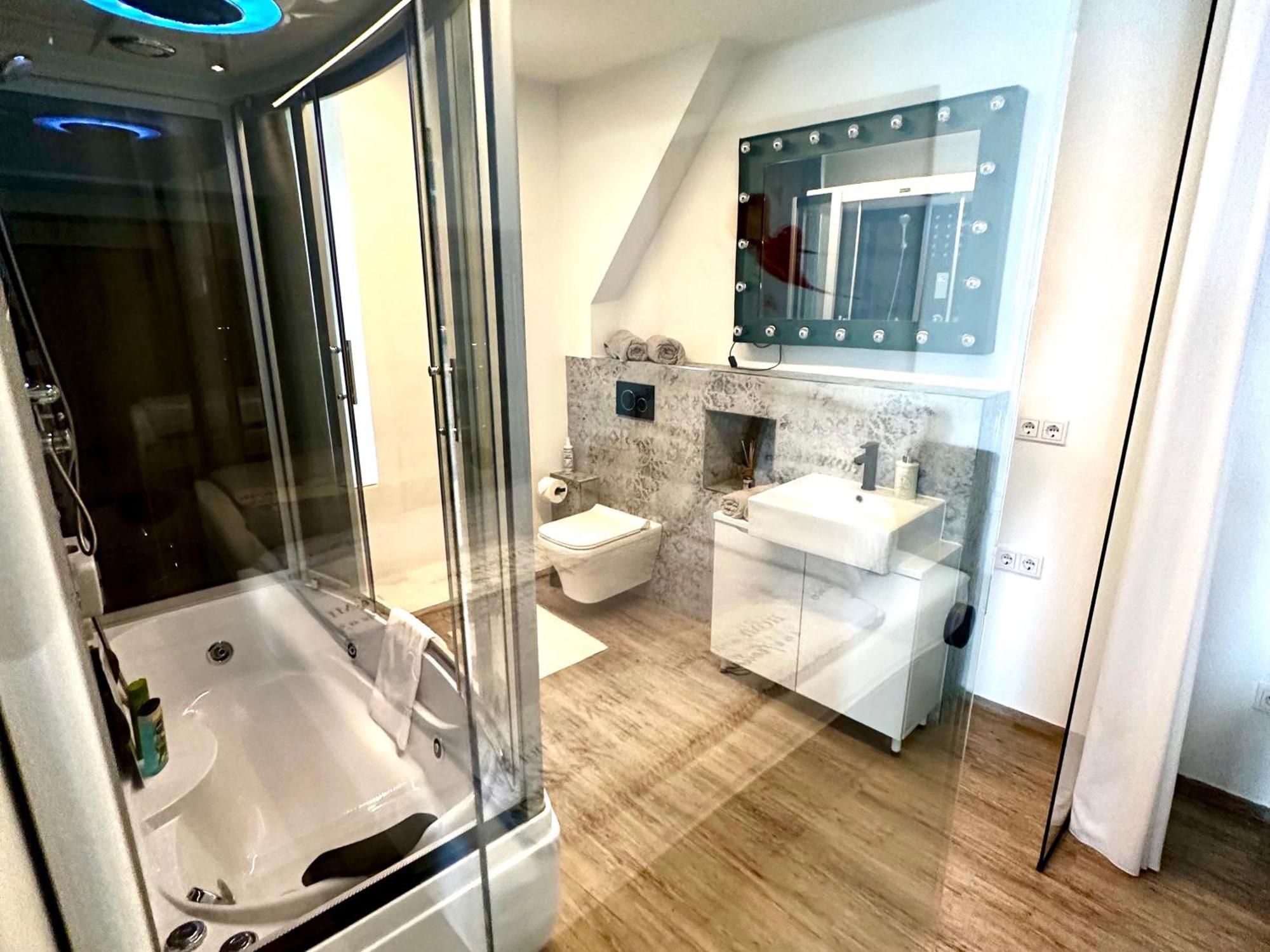 Beefree Whirlpoolsuite34-Free Parking & Fast Internet Pasov Exteriér fotografie